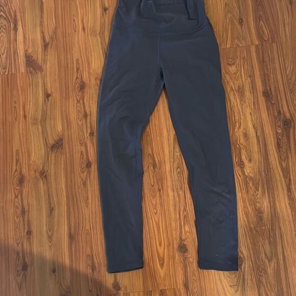 ECHT gray leggings S scrunch - Picture 3 of 4